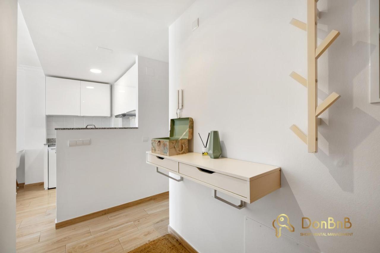 Cozy Apartment With Sea View And Private Parking In 丰希罗拉 外观 照片