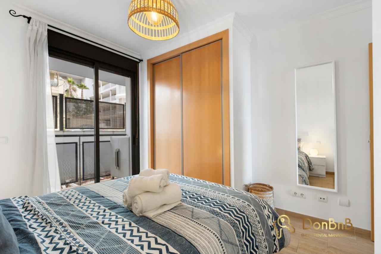 Cozy Apartment With Sea View And Private Parking In 丰希罗拉 外观 照片
