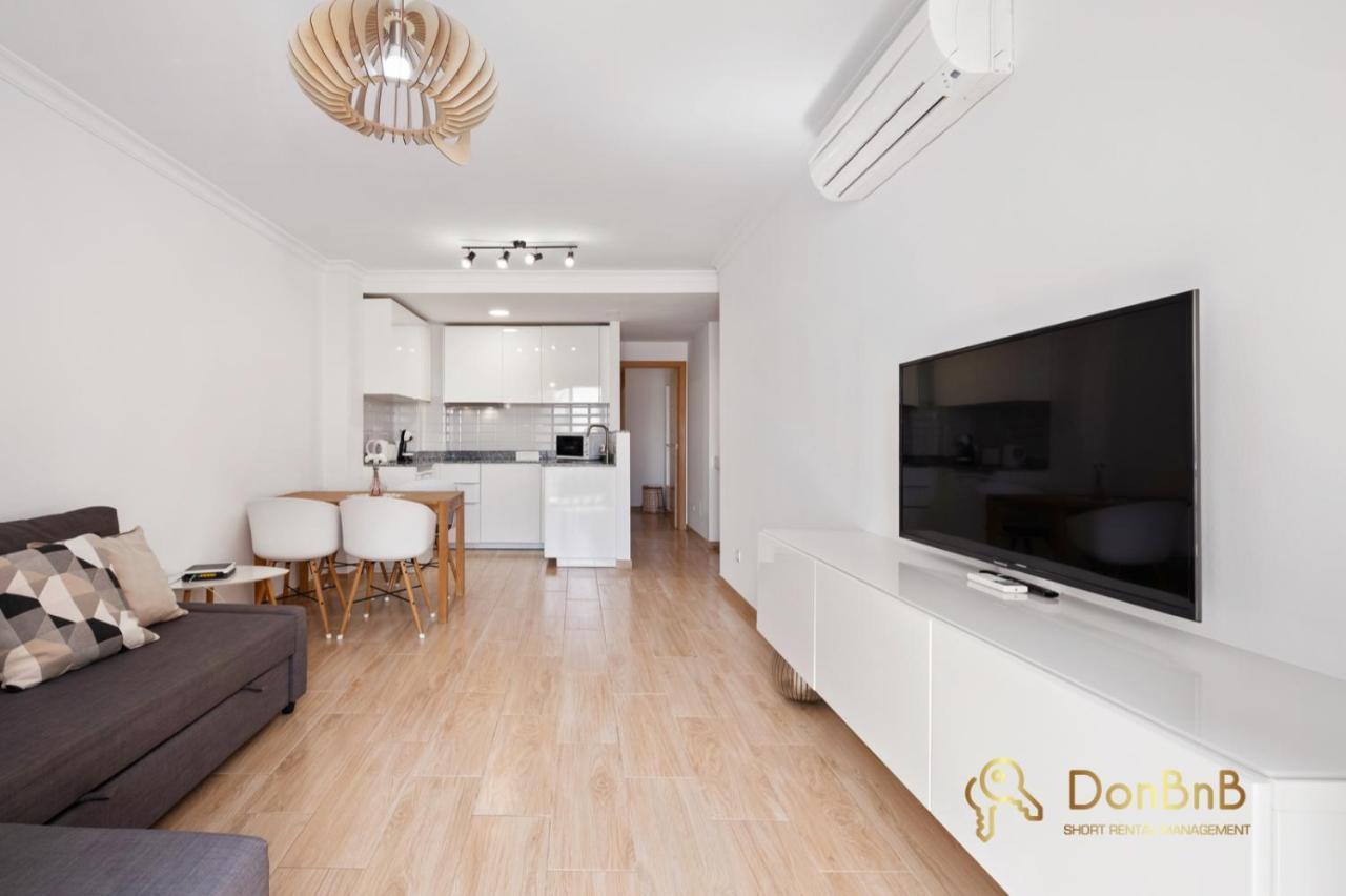 Cozy Apartment With Sea View And Private Parking In 丰希罗拉 外观 照片
